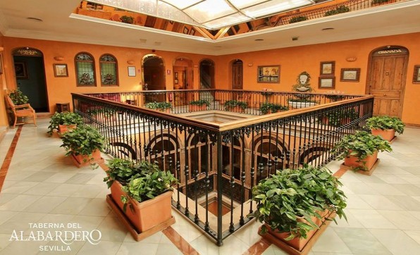 Taberna del Alabardero