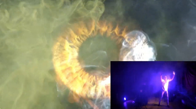 The starchild-Humos que dibujan rostros